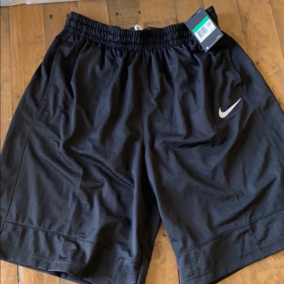 mens nike shorts xl